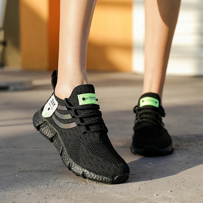 Men's Lightweight Breathable Running Shoes
