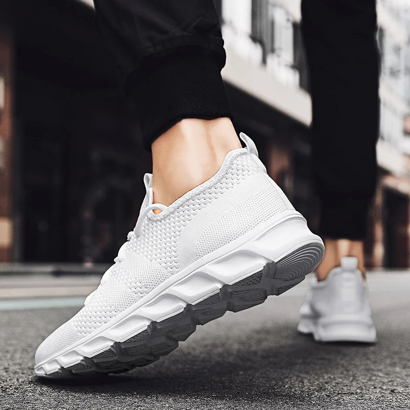 Men's Lightweight Breathable Running Shoes